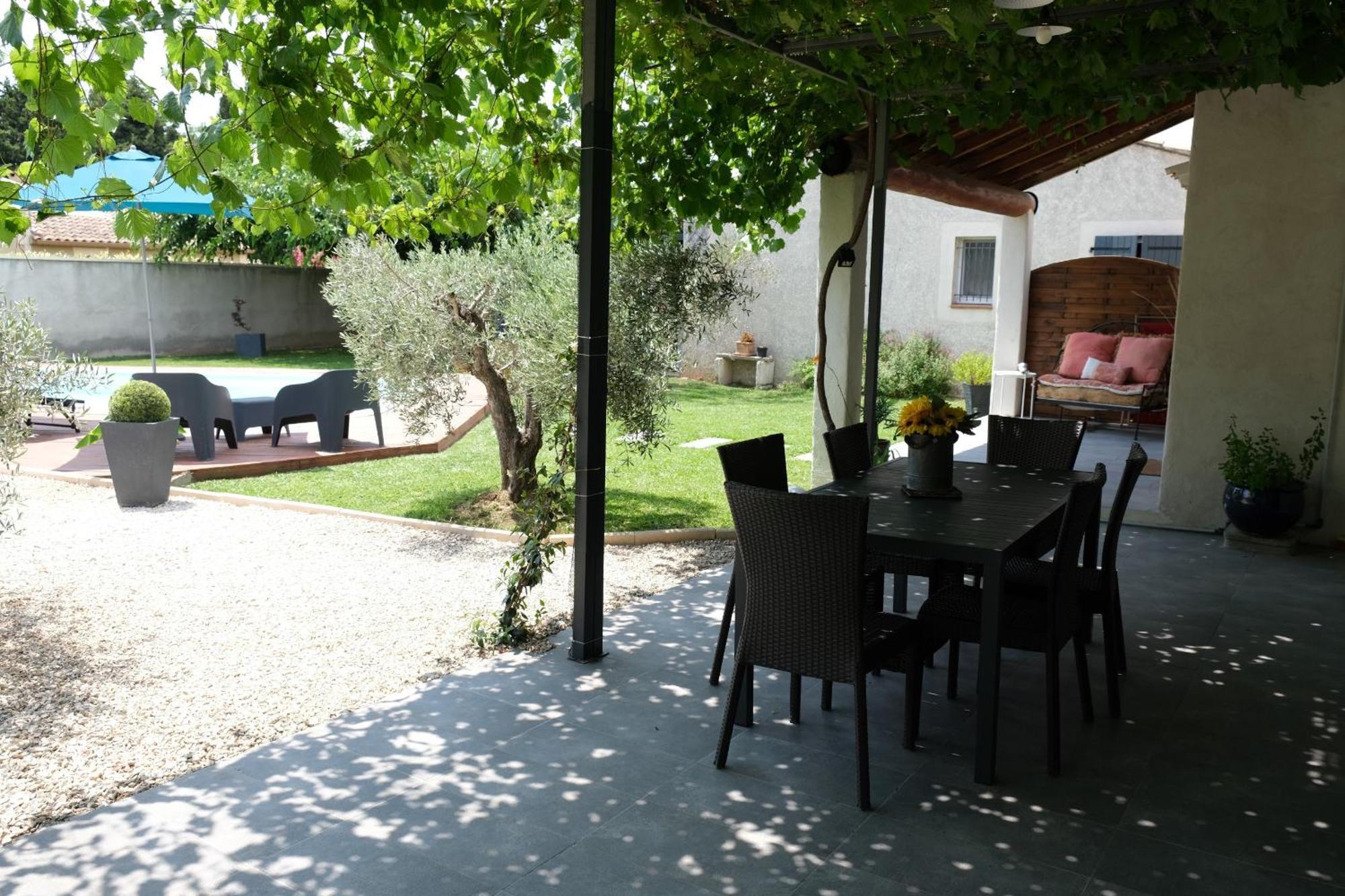 Willa Very Pleasant House With Swimming Pool In Mouries, Near Les Baux De Provence In The Alpilles - 6 People Zewnętrze zdjęcie